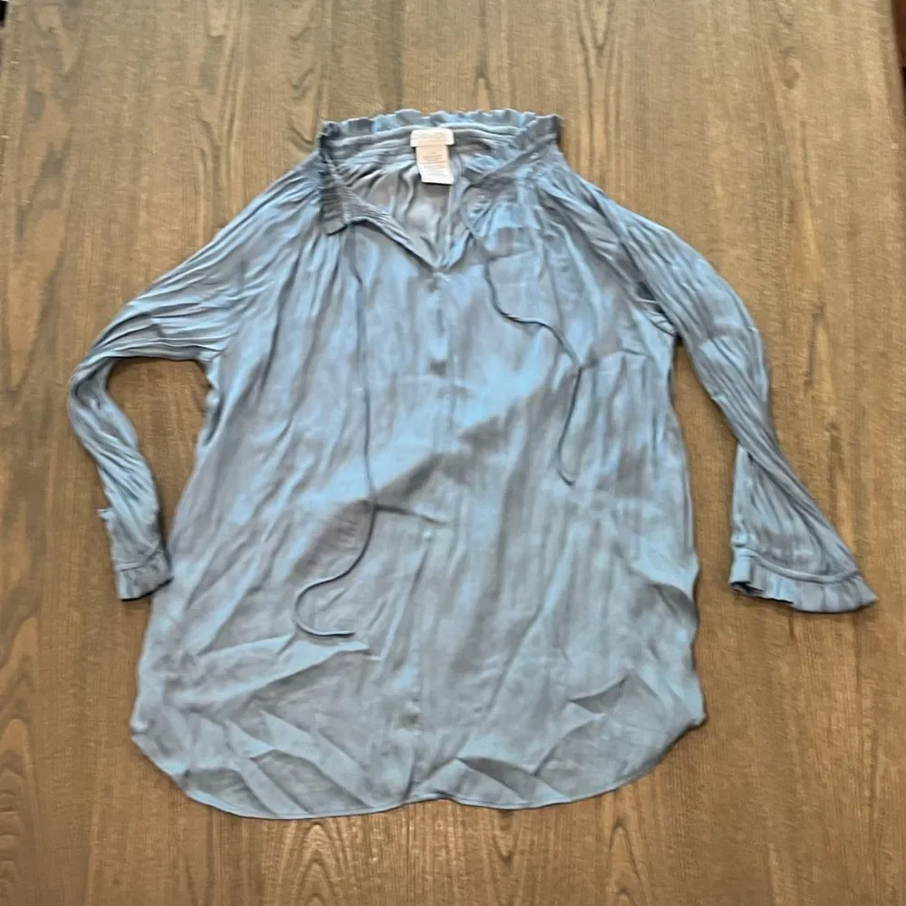 Carmen Marc Valvo Dusty Blue Tie Neck Long Sleeve Blouse Size L - Picture 1 of 3